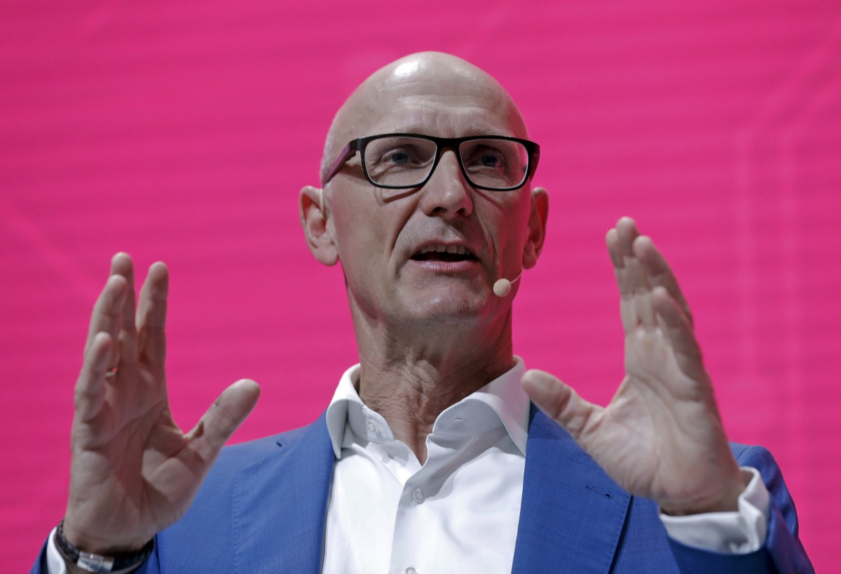 Timotheus Hoettges, Chief Executive Officer of Germany's telecommunications giant Deutsche Telekom AG, gestures during his speech at Mobile World Congress in Barcelona, Spain, February 27, 2017. REUTERS/Eric Gaillard