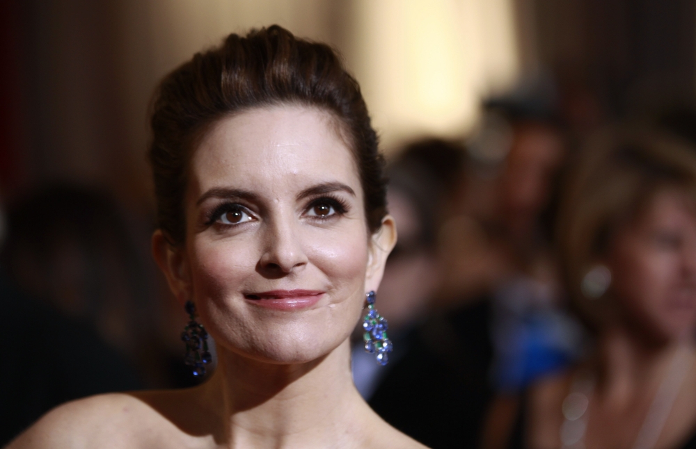 Actress Tina Fey arrives at the 84th Academy Awards in Hollywood, California, February 26, 2012. REUTERS/Lucas Jackson
