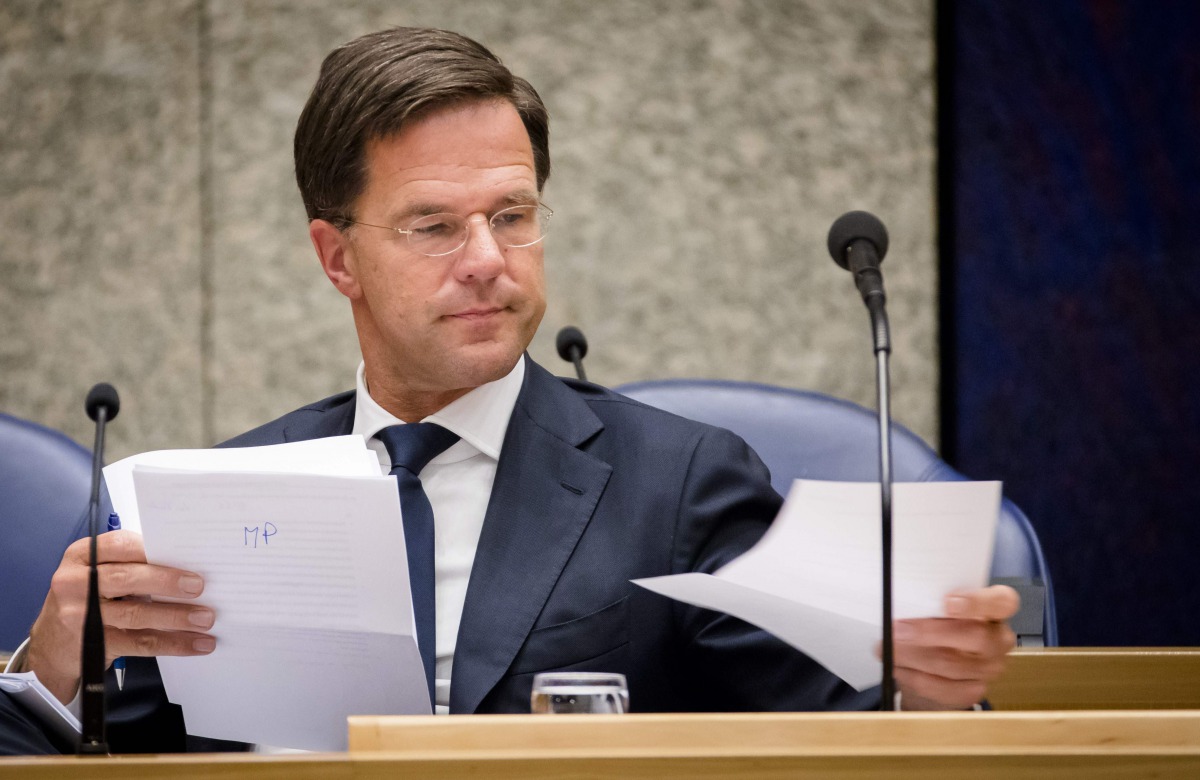 Netherlands' Prime Minister Mark Rutte looks at documents during a debate at the Senate in The Hague on April 19, 2017,, over the upcoming EU summit and the Turkish referendum. AFP / ANP / Bart Maat