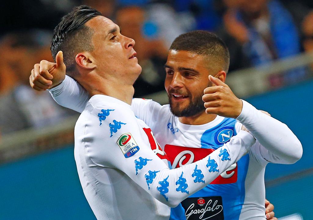 Napoli's Jose Callejon celebrates with teammate Lorenzo Insigne after scoring against Inter Milan. REUTERS/Stefano Rellandini
