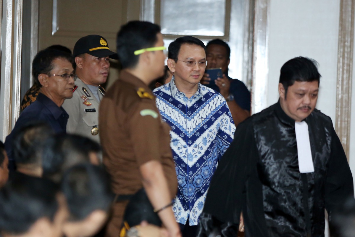 Jakarta's Christian governor Basuki Tjahaja Purnama, popularly known as Ahok, arrives at a courtroom for his verdict and sentence in his blasphemy trial in Jakarta on May 9, 2017. (Isra Triansyah/ Sindonews.com / Anadolu Agency)