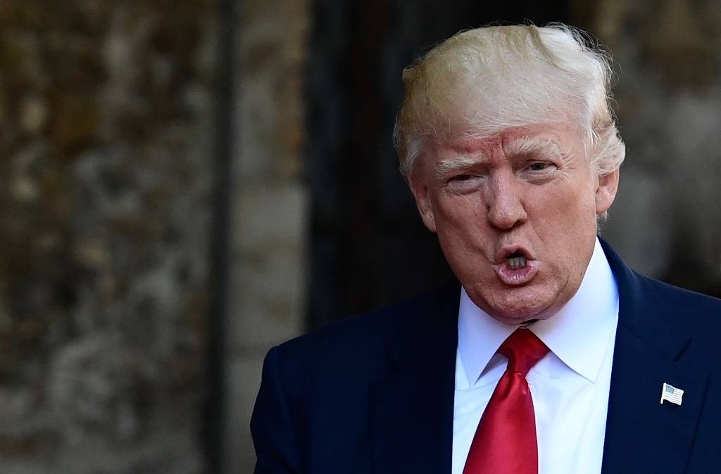 US President Donald Trump arrives at the Hotel San Domenico on the second day of the G7 summit of Heads of State and of Government, on May 27, 2017 in Taormina, Sicily. / AFP / Miguel MEDINA
