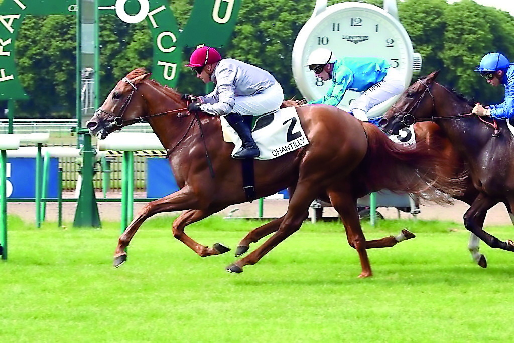 Action from the Prix d’Ispahan (Gr1) at Chantilly yesterday. Al Shaqab Racing-owned Mekhtaal won the Gr1 race.