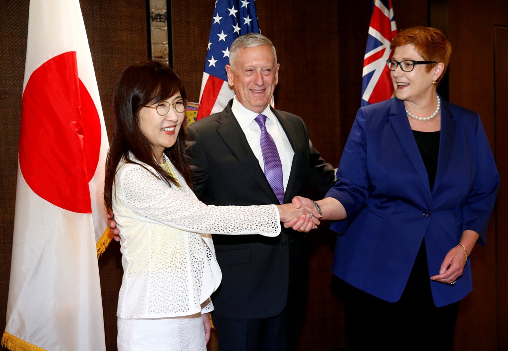 Japan's Defence Minister Tomomi Inada, U.S. Secretary of Defense James Mattis and Australia's Defence Minister Marise Payne pose before a trilateral meeting on the sidelines of the 16th IISS Shangri-La Dialogue in Singapore June 3, 2017. REUTERS/Edgar Su