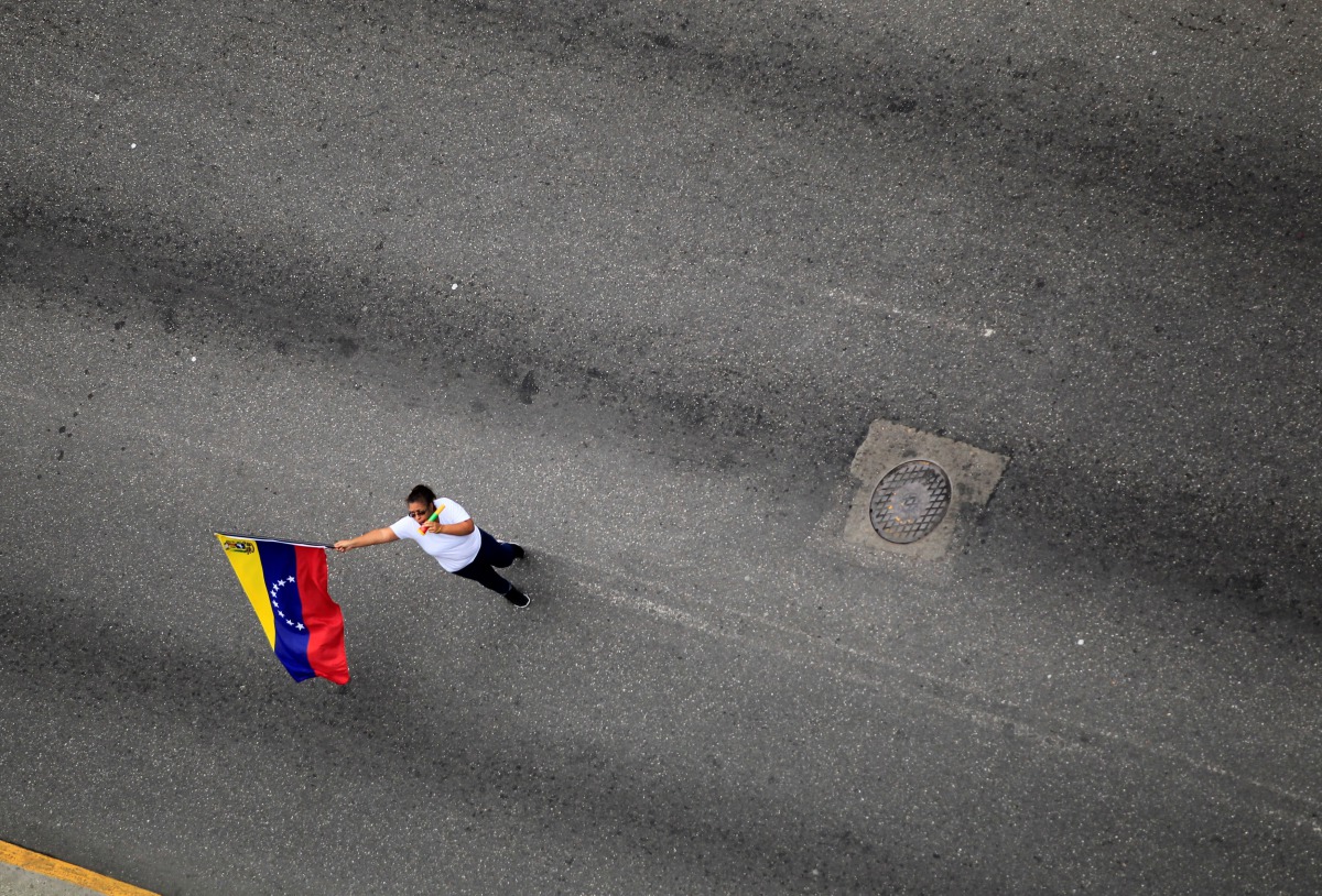 An opposition supporter rally against Venezuela's President Nicolas Maduro in Caracas, Venezuela, June 2, 2017. Reuters/Christian Veron
