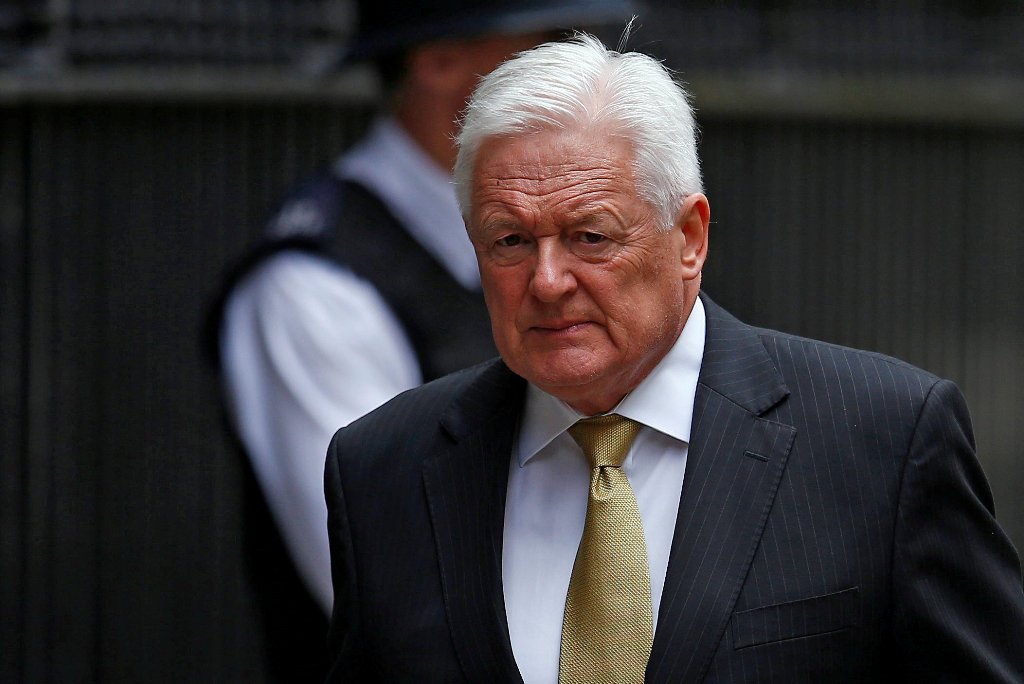 FILE PHOTO: John McFarlane, Chairman of Barclays, arrives for a meeting at Downing Street in London, Britain, July 5, 2016. REUTERS/Peter Nicholls/File Photo

