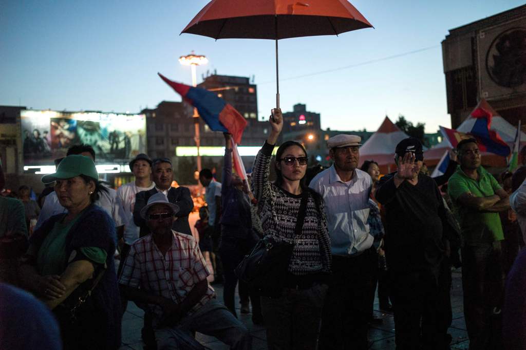 Supporters listen to the speech of Mongolian presidential election candidate Ganbaatar Sainkhuu during a rally in Ulan Bator, on June 23, 2017. AFP / FRED DUFOUR
