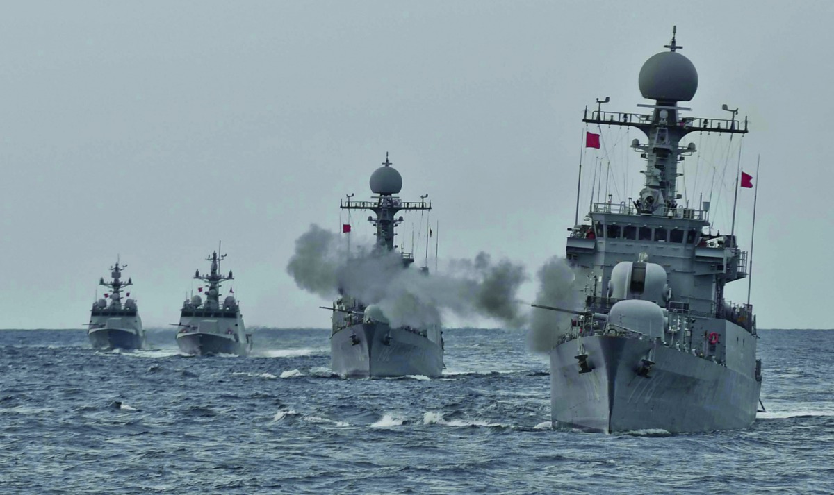 South Korea's naval ships take part in a military drill for possible attack from North Korea in the water of the East Sea, South Korea September 5, 2017. Republic of Korea Navy/Yonhap via REUTERS 