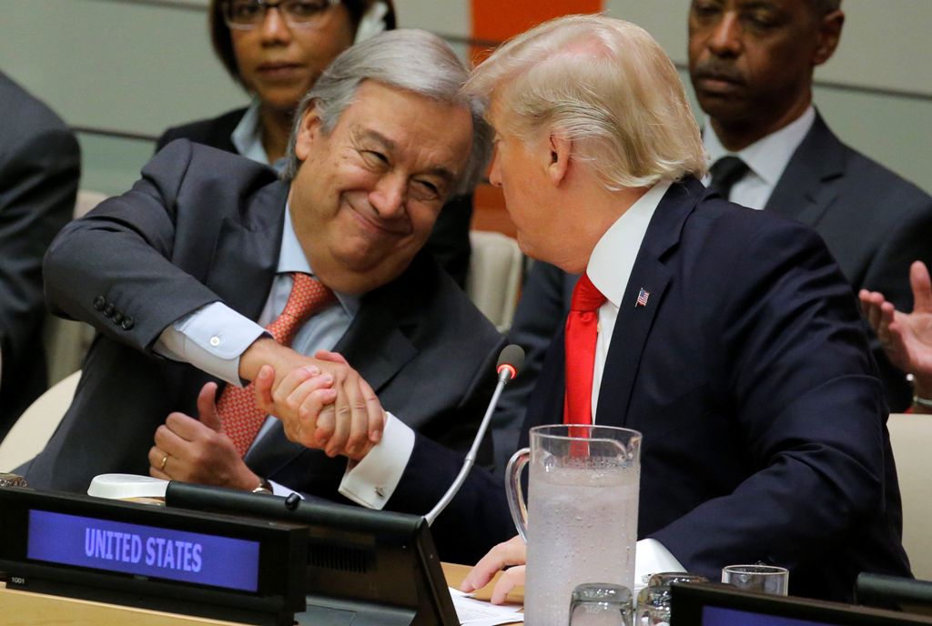 U.N. Secretary General Antonio Guterres (L) shakes hands with U.S. President Donald Trump after Trump spoke during a session on reforming the United Nations at U.N. Headquarters in New York, U.S., September 18, 2017. REUTERS/Lucas Jackson
