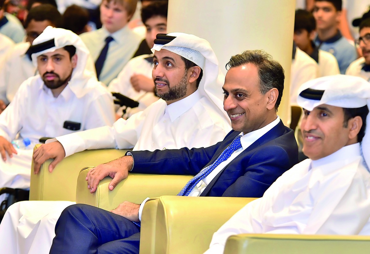 CENG Dean, Dr Khalifa Al Khalifa (right), Ambassador of the United Kingdom to the State of Qatar, Ajay Sharma (second rght); and QU President, Dr Hassan Al Derham. 