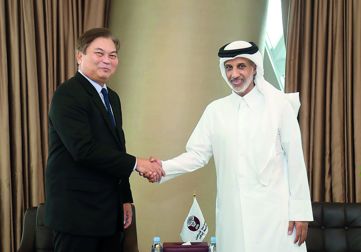 The President of the Qatar Football Association (QFA), Sheikh Hamad bin Khalifa bin Ahmed Al Thani receives the President of the Philippine Football Federation (FPP) and FIFA Executive Committee Member, Mariano Araneta yesterday at QFA’s headquarters at A