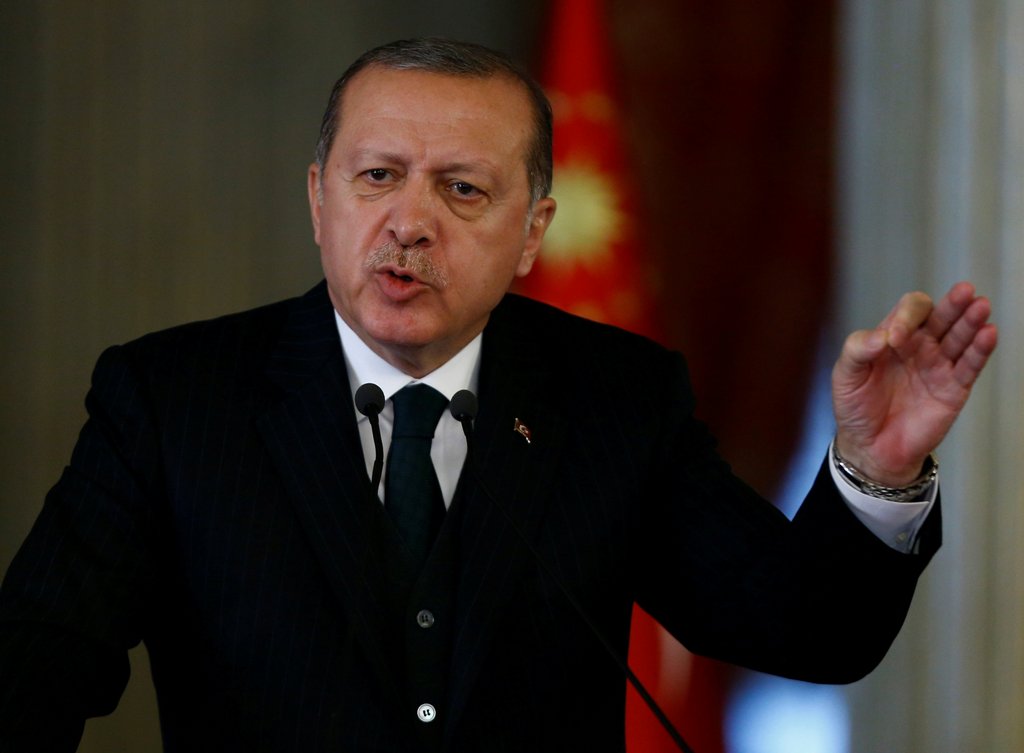 Turkish President Tayyip Erdogan speaks during a news conference in Istanbul, Turkey October 20, 2017. REUTERS/Osman Orsal