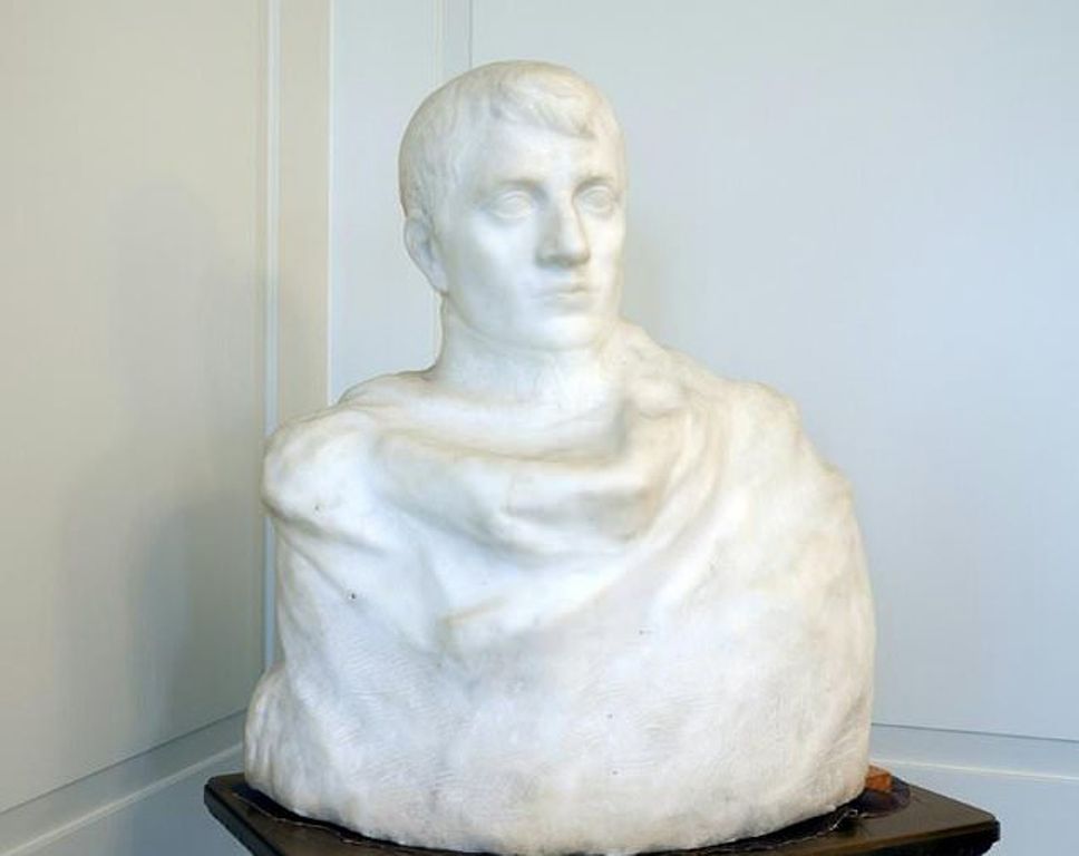 The Napoleon bust, by Rodin, was discovered in 2014 in New Jersey by a 22-year-old art history student. / AFP.