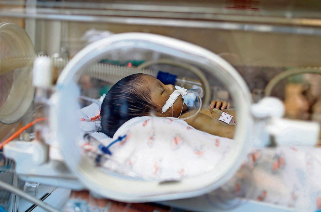 A file photo of a premature baby. Reuters.