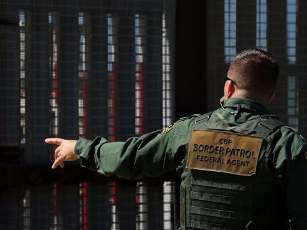 A file photo of a  US Border patrol agent. Mike Blake/Reuters