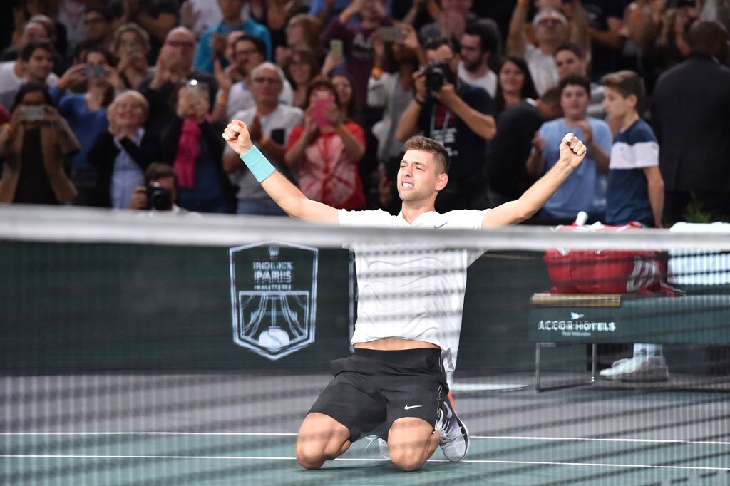 Serbia's Filip Krajinovic celebrates winning against USA's John Isner during the semi-final round at the ATP World Tour Masters 1000 indoor tennis tournament on November 4, 2017 in Paris. Krajinovic won the match 6-4, 6-7 and 7-6 and qualified for the fin