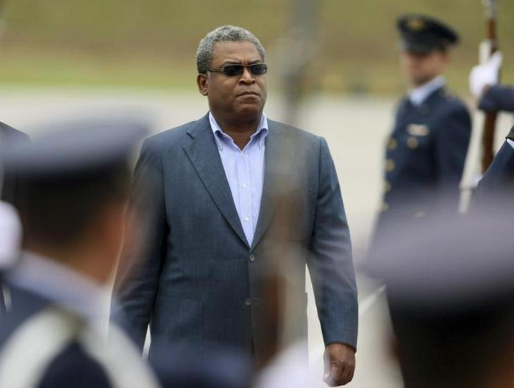 A file photo of Former Prime Minister Jean-Max Bellerive as he arrives at the Catam military airport in Bogota August 6, 2010. REUTERS/John Vizcaino/Files