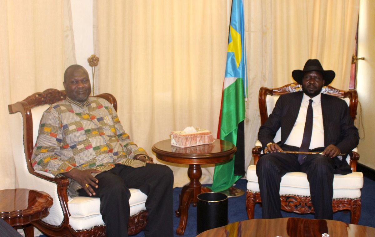 South Sudan President Salva Kiir and Riek Machar Presidential House in South Sudan's capital Juba, April 26, 2016. Reuters