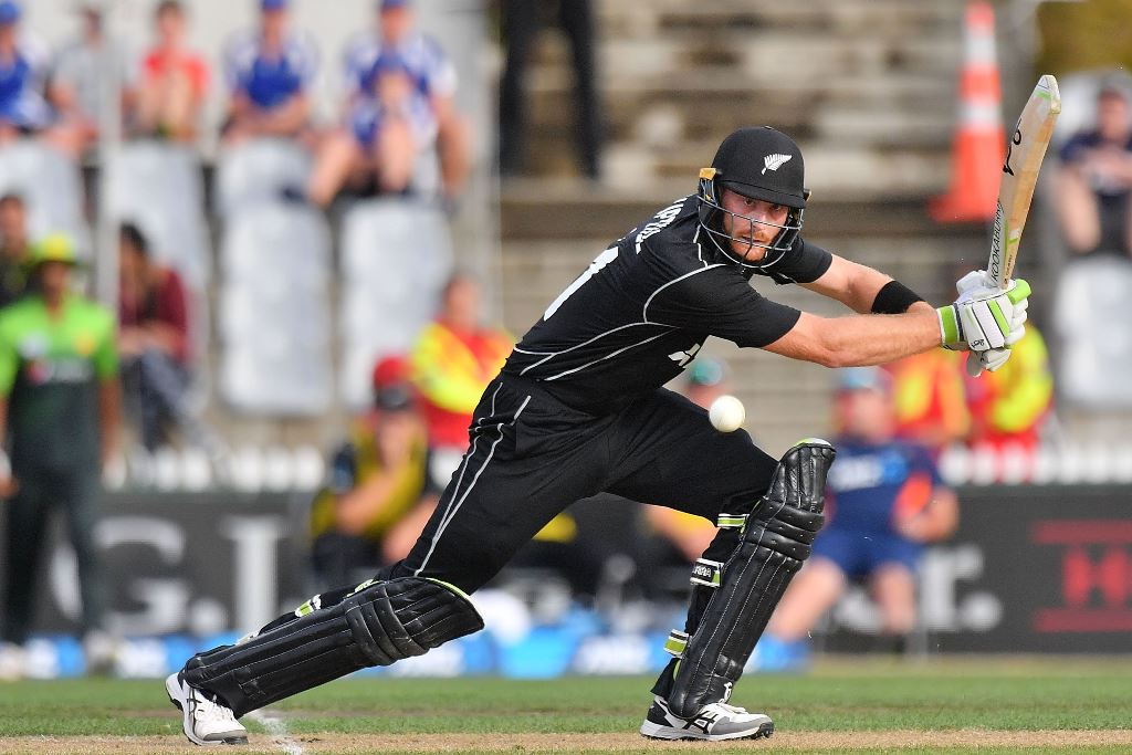 New Zealand's Martin Guptill plays a shot during the second one day international cricket match between New Zealand and Pakistan at Saxton Oval in Nelson on January 9, 2018. / AFP / Marty MELVILLE
