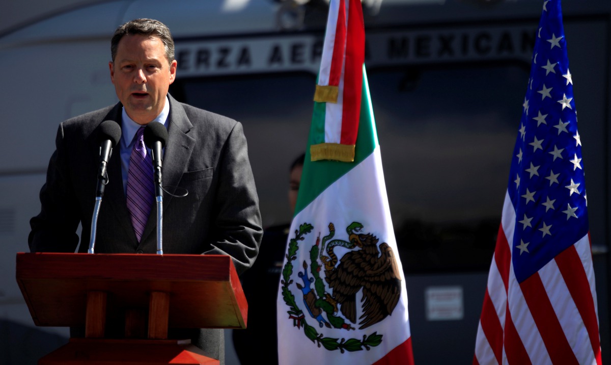 John Feeley speaks during a ceremony at a hangar of the Secretariat of National Defense in Mexico City, November 8, 2010. Reuters/Eliana Aponte