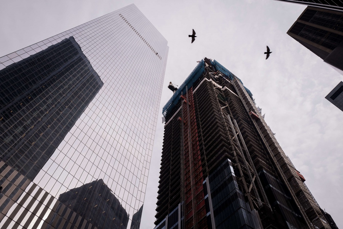 A view of World Trade Center before its topping off ceremony, June 23, 2016 in New York City (Drew Angerer / Getty Images / AFP) 