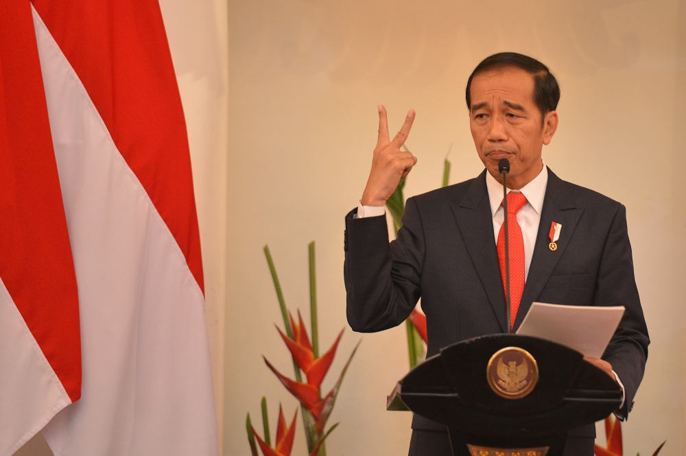 File photo of Indonesian President Joko Widodo delivers a speech at Foreign Ministry office in Jakarta, Indonesia, February 12, 2018. Antara Foto/Wahyu Putro/ via REUTERS