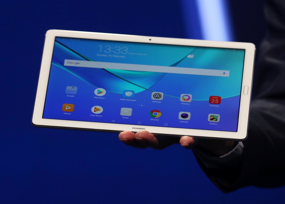 Richard Yu, CEO of the Huawei Consumer Business Group, presents the new 