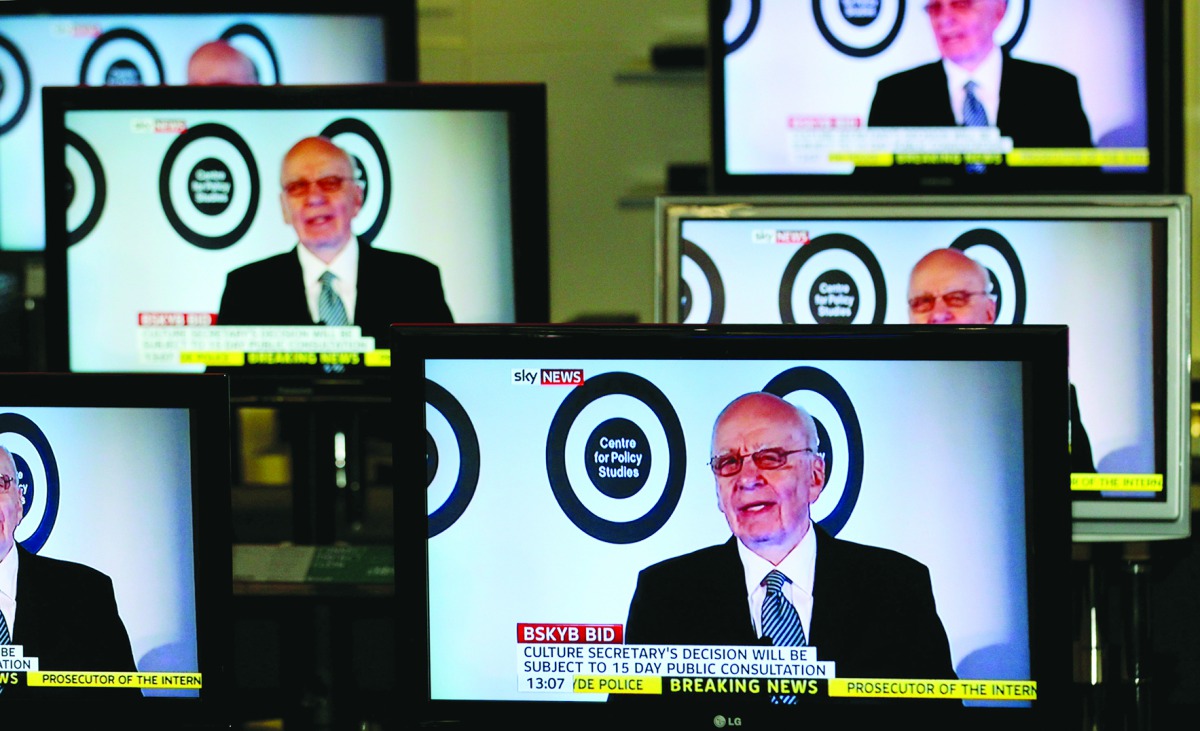 he current Executive Chairman of News Corporation and Executive Co-Chairman of Twenty-First Century Fox, Rupert Murdoch is seen talking on Sky News on television screens in an electrical store in Edinburgh, March 3, 2011. Reuters/David Moir