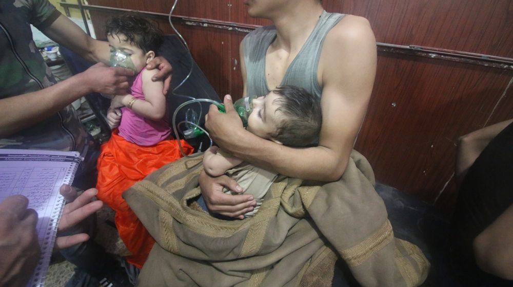 An affected Syrian child receives medical treatment after Assad regime forces allegedly conducted poisonous gas attack to Duma town of Eastern Ghouta in Damascus, Syria on April 07, 2018. Halil el-Abdullah - Anadolu