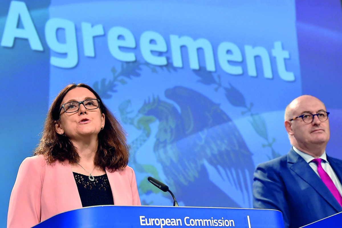European Commissionner Cecilia Malmstrom and European Commissioner Phil Hogan hold a news conference on the EU-Mexico trade agreement, in Brussels, Belgium, April 23, 2018. Reuters/Eric Vidal    