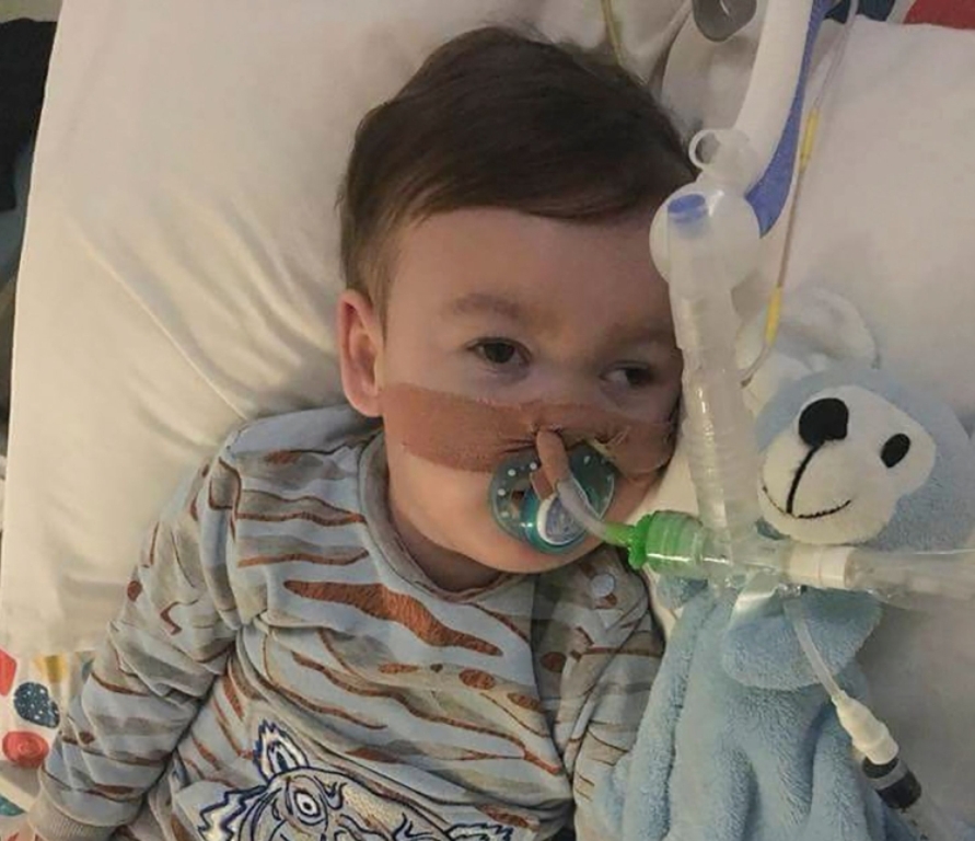 Handout file photo released by Action4Alfie operating the facebook group alfiesarmy and the Save Alfie Evans website shows seriously ill British toddler Alfie Evans at Alder Hey Children's Hospital in Liverpool, April 05, 2018. AFP PHOTO / ACTION4ALFIE