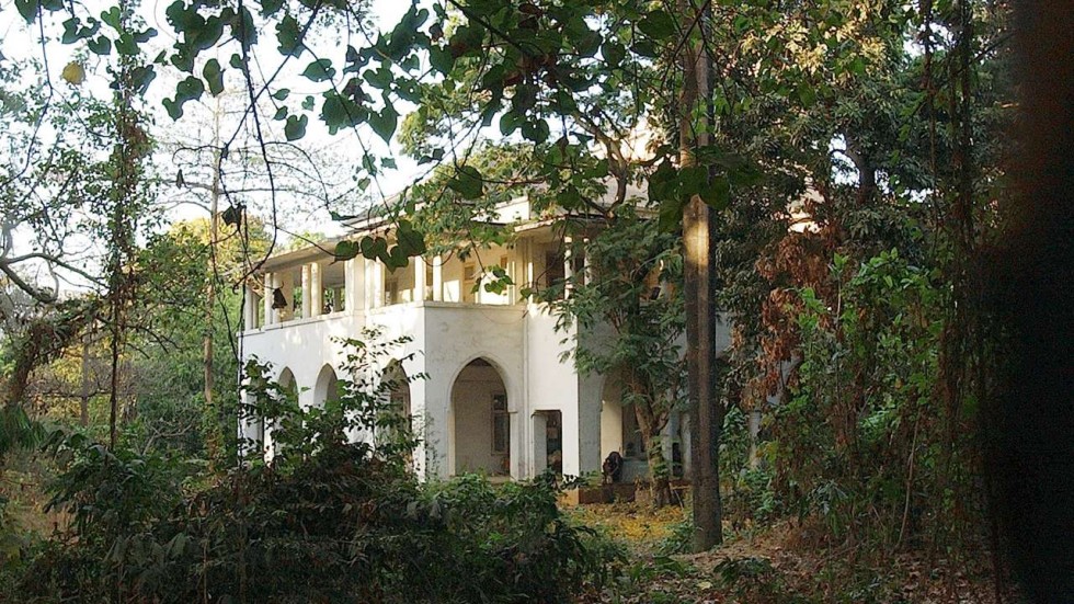 A view of the sprawling, white, Jinnah Bungalow at Malabar Hill in Mumbai (AFP file photo) 