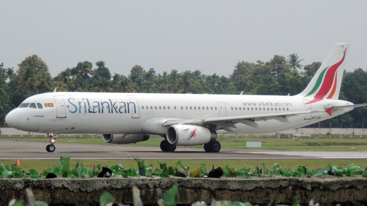 Srilankan Airlines A321 Takeoff from Cochin International Airport. (Photo courtesy: YouTube/Nizam Ashraf) 