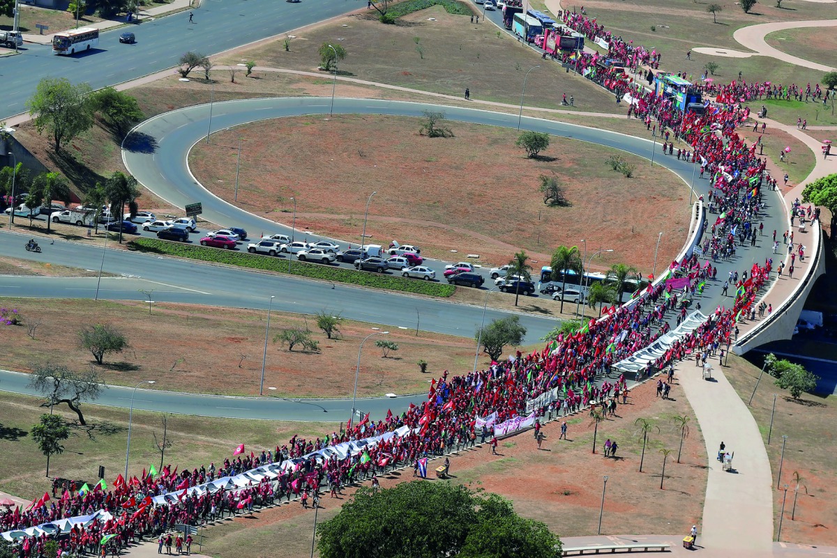Thousands of Brazil's former President Luiz Inacio Lula da Silva's supporters walk during the Free Lula March in Brasilia, Brazil, August 14, 2018. Reuters/Ueslei Marcelino 