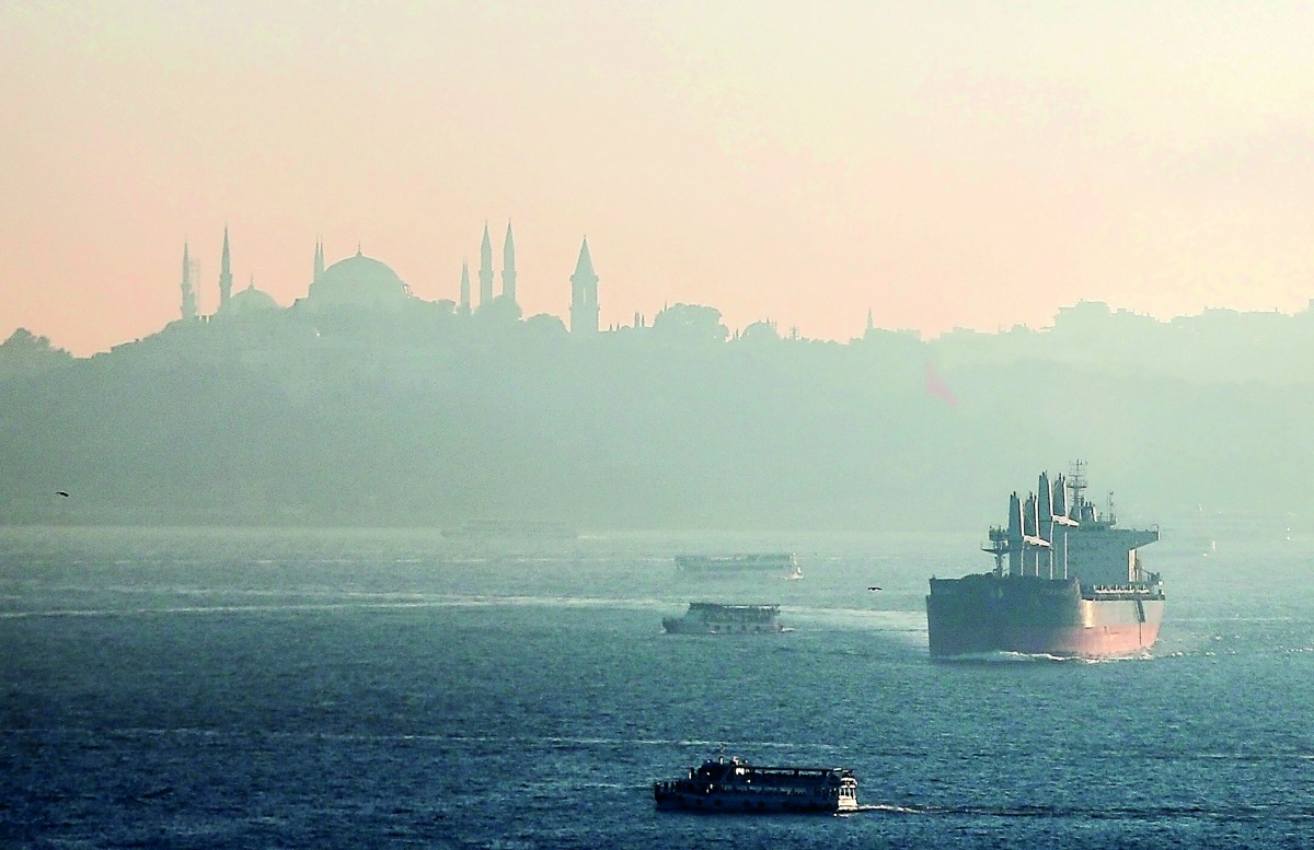 Vessels go on Bosphorus during foggy weather in Istanbul, Turkey on September 24, 2018. (?ebnem Co?kun/Anadolu Agency)
