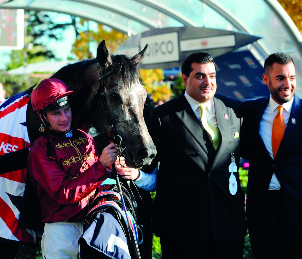 Roaring Lion team members pose for a picture during the presentation ceremony.