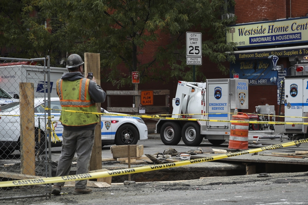 An NYPD emergency vehicle transports a suspicious package away from the scene after it was found at a U.S. Post Office facility at 52nd Street and 8th Avenue in Manhattan, October 26, 2018 in New York City. The latest package bomb device intercepted in Ne