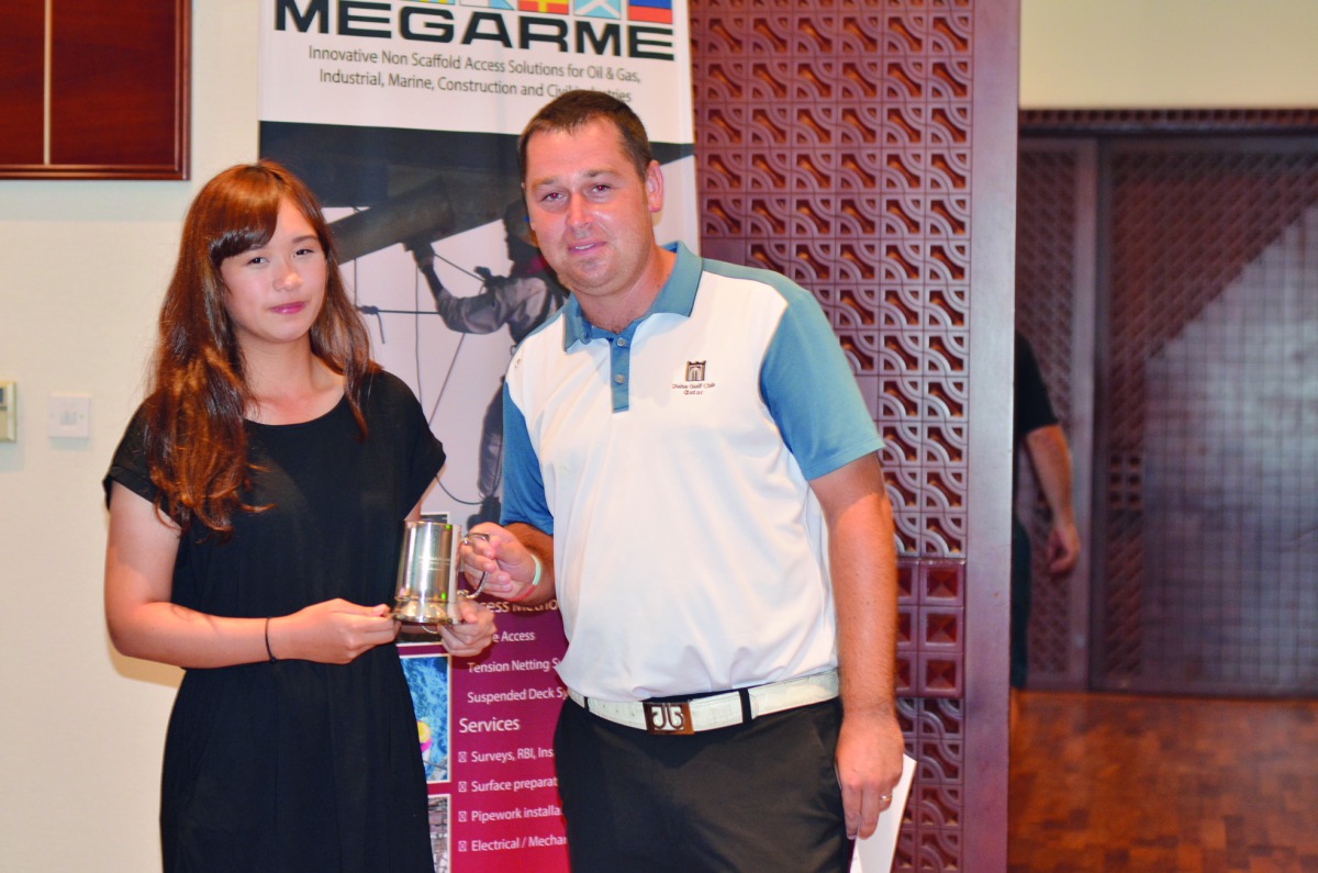 Kenza Gilmour - Ladies Division winner with Jordan Massey, Golf Operations Manager at DGC.