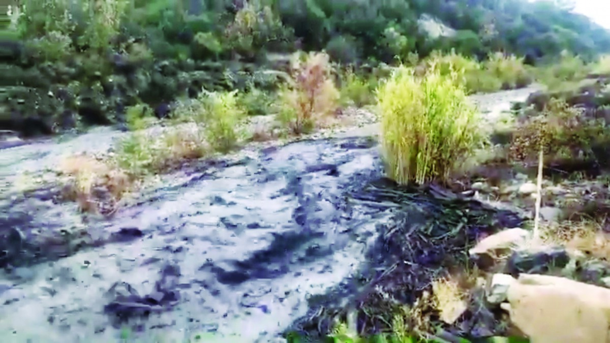 Mud and debris flow from the Holy Fire burn area after flash flooding, on Trabuco Canyon Road, California, U.S. November 29, 2018 in this still image taken from social media video November 30, 2018. AJ Jaime, OC Public Works//via Reuters