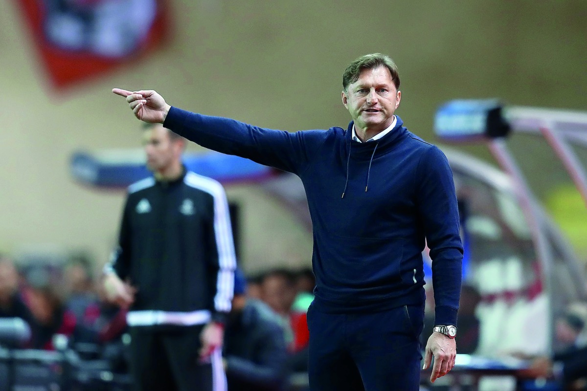 Leipzig's Austrian head-coach Ralph Hasenhuttl gestures during the UEFA Champions League group G football match between Monaco and Leipzig at the Louis II stadium, in Monaco on November 21, 2017.  AFP / Valery Hache