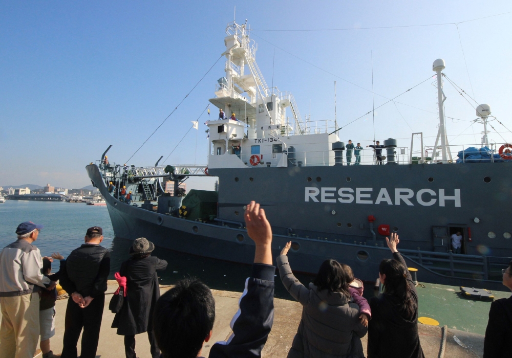 In this file photo taken on December 1, 2015, a Japanese whaling ship leaves the port of Shimonoseki in Yamaguchi prefecture, western Japan to resume whale hunting in the Antarctic. / AFP / JIJI PRESS / JIJI PRESS