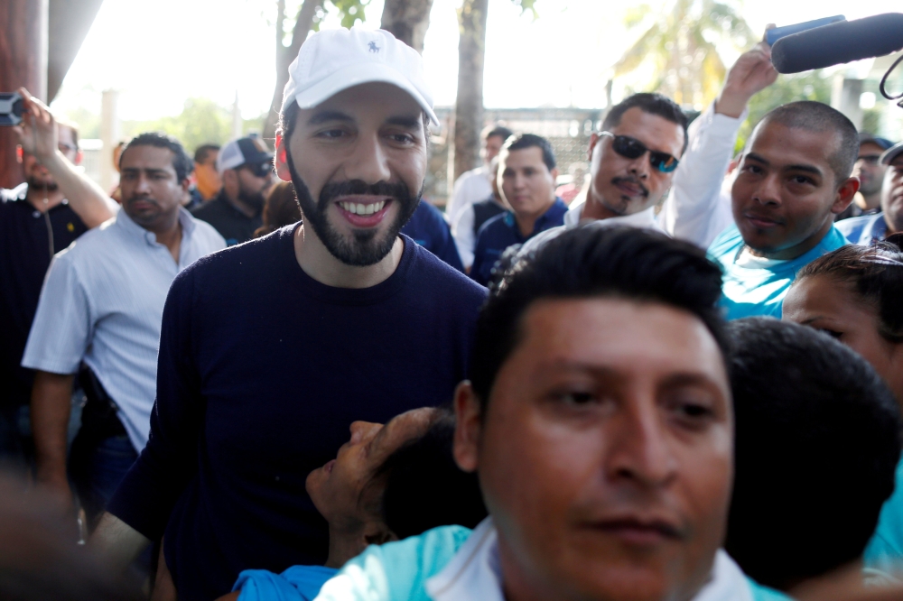 FILE PHOTO: Presidential candidate Nayib Bukele of the Great National Alliance (GANA) greets supporters during a campaign rally in San Luis Talpa, El Salvador, January 5, 2019. REUTERS/Jose Cabezas/File Photo