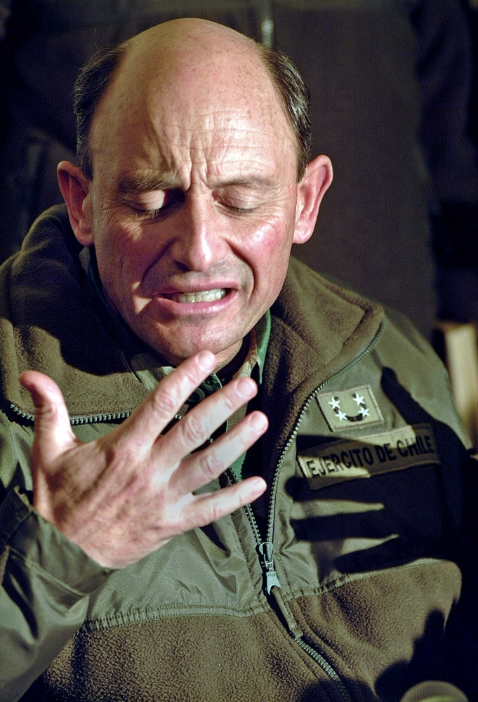 Chilean Army Commander in Chief Juan Emilio Cheyre attends a press conference in the Reforzados regiment, in Los Angeles city, Chile, May 20, 2005. Reuters/Jose Luis Saavedra