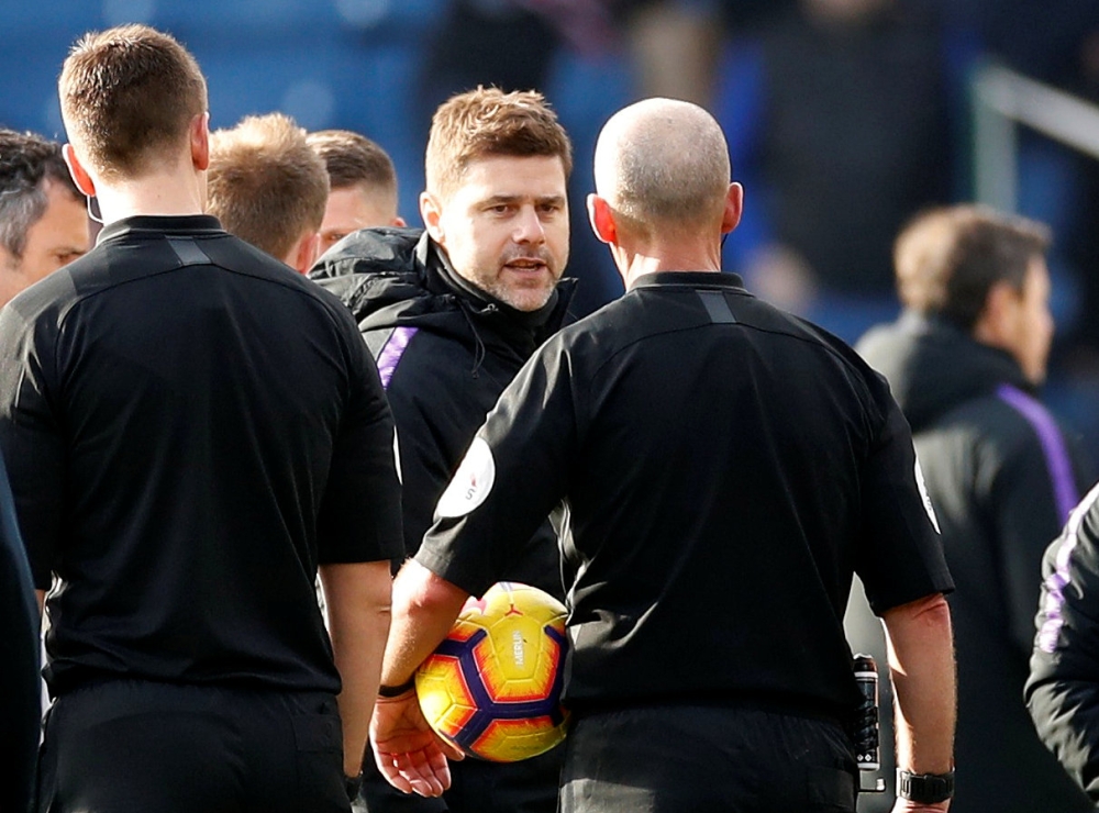 Tottenham manager Mauricio Pochettino remonstrates with referee Mike Dean after the match Action Images via Reuters/Carl Recine 