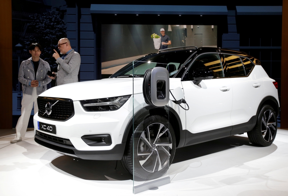 FILE PHOTO: Volvo's new XC40 SUV is displayed during a media preview at the Auto China 2018 motor show in Beijing, China April 25, 2018. REUTERS/Jason Lee