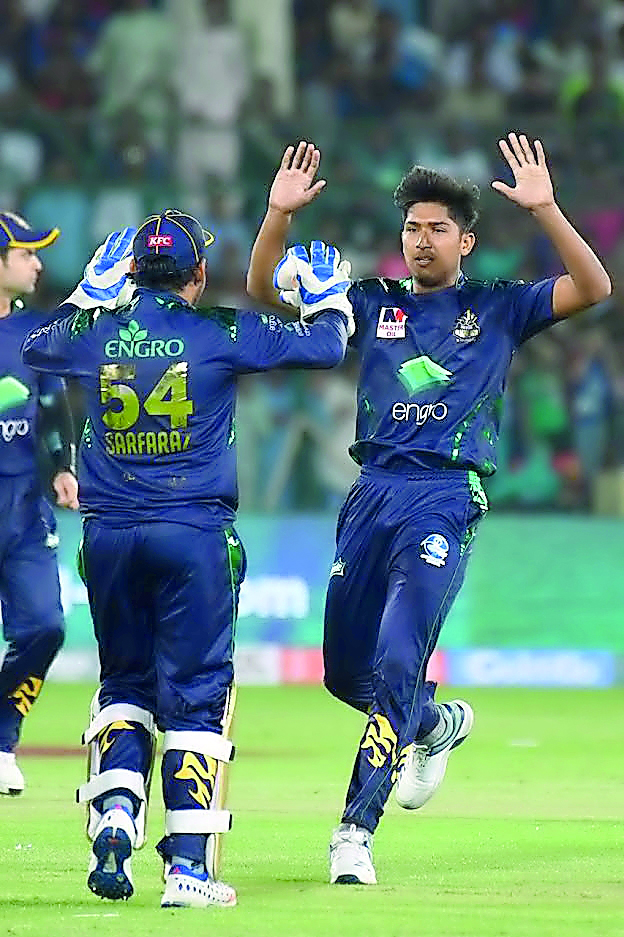 Quetta Gladiators’ Mohammad Hasnain (right) and captain Sarfraz Ahmed celebrate a wicket in this file photo. 