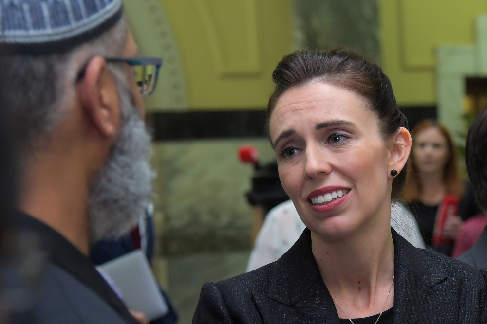 New Zealand Prime Minister Jacinda Ardern meets with Muslim community leaders after the Parliament session in Wellington on March 19, 2019.  / AFP / Dave Lintott 
