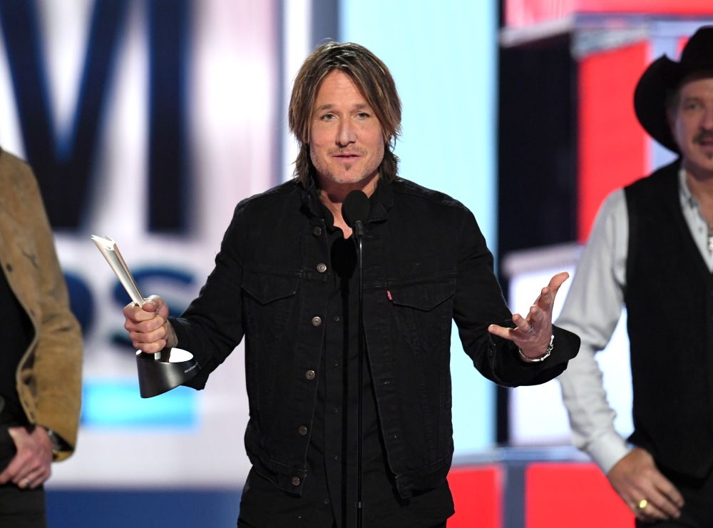 Keith Urban accepts the Entertainer of the Year award onstage during the 54th Academy Of Country Music Awards at MGM Grand Garden Arena on April 07, 2019 in Las Vegas, Nevada. Kevin Winter/Getty Images/AFP