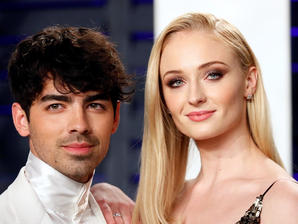 FILE PHOTO: 91st Academy Awards - Vanity Fair - Beverly Hills, California, U.S., February 24, 2019 - Joe Jonas and Sophie Turner. REUTERS/Danny Moloshok/File Photo