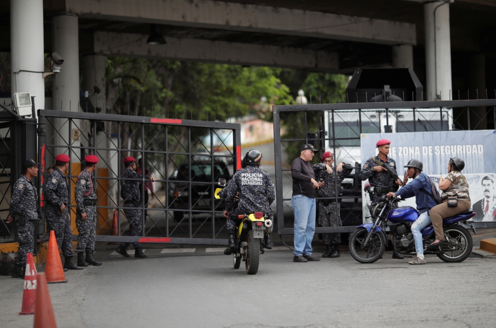 The entrance of 'El Helicoide', a detention centre of the Bolivarian National Intelligence Service (SEBIN), where National Assembly vice president Edgar Zambrano is under arrest, is pictured in Caracas, Venezuela May 9, 2019. REUTERS/Ueslei Marcelino
